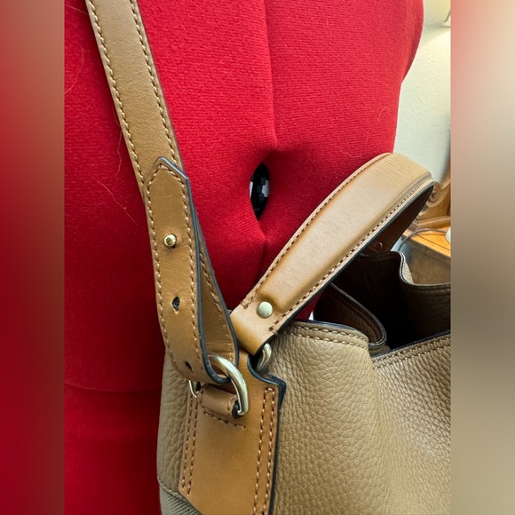 BURBERRY Bucket bag with tassel - Picture 4 of 16